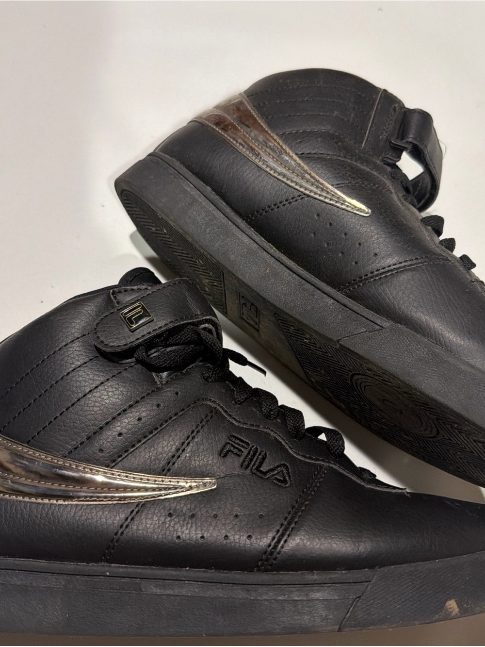 Fila Men's Black High-Top Sneakers with Metallic Trim